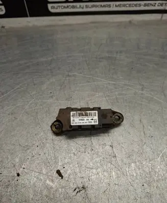 Mercedes-Benz E W211 Airbag deployment crash/impact sensor 0018209126