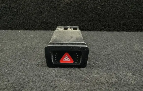 Volkswagen Golf IV Hazard light switch 1JO953235F