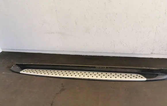 KIA Sorento Foot area side trim C6F37-AC010