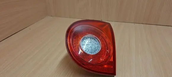 Tailgate rear/tail lights