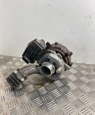 Audi Q5 SQ5 Turbo 059145722S