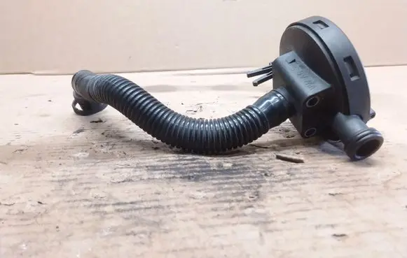 Skoda Octavia Mk2 (1Z) Breather/breather pipe/hose 