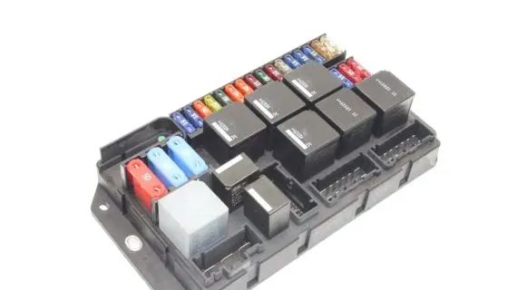 Land Rover Range Rover L405 Fuse module AH4214A073AB