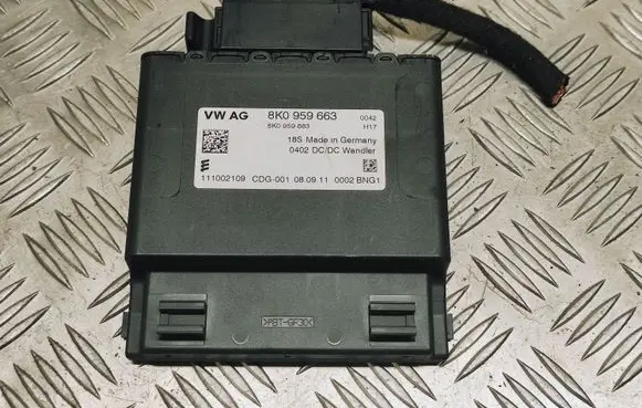 Audi A6 C7 Voltage converter/converter module 8K0959663