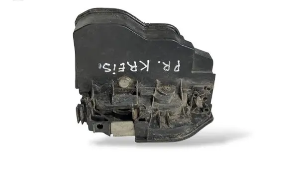 BMW 5 E60 E61 Front door lock 7202143