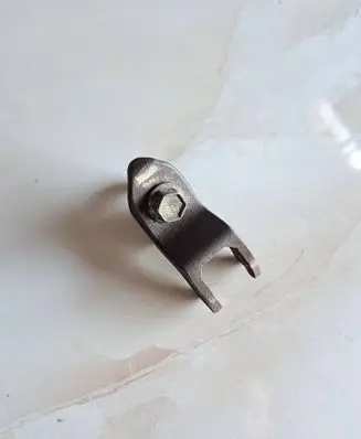 Toyota Avensis T270 Fuel Injector clamp holder