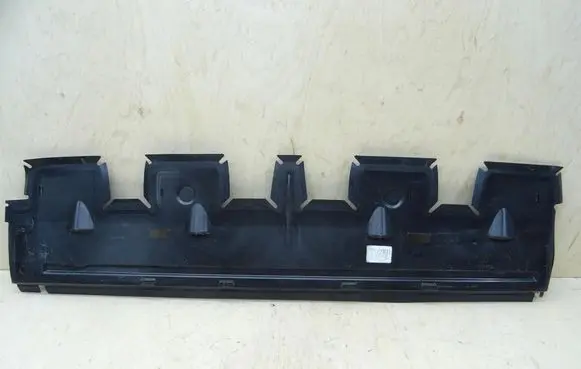 Audi Q7 4M Radiator trim 