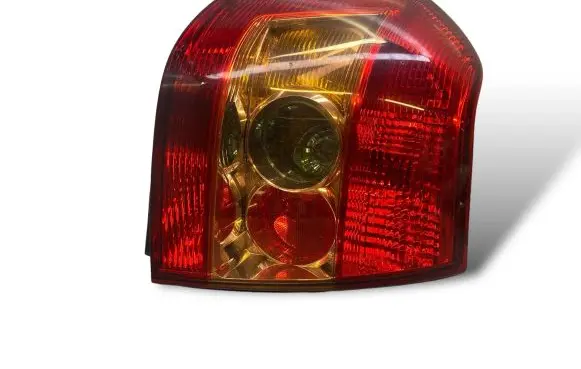 Toyota Corolla E120 E130 Rear/tail lights 8155002311 V259AR
