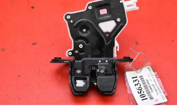 Nissan Leaf I (ZE0) Tailgate/trunk/boot lock/catch/latch 
