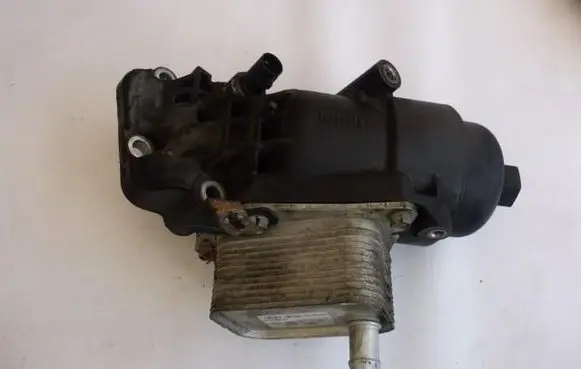 Hyundai ix35 Oil filter mounting bracket 26410-2A300
