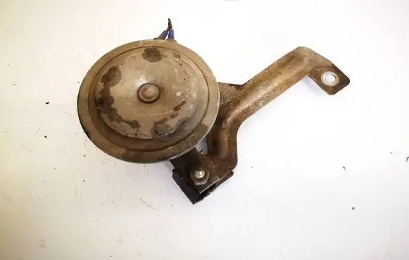 Volkswagen Golf IV Horn signal 6n0951101c