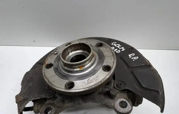 Volkswagen Golf Plus Front wheel hub