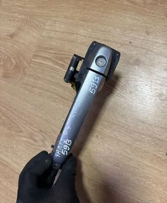 Toyota Yaris Front door exterior handle