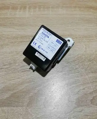 Toyota Corolla Verso AR10 Door control unit/module 897410F010 61B168000