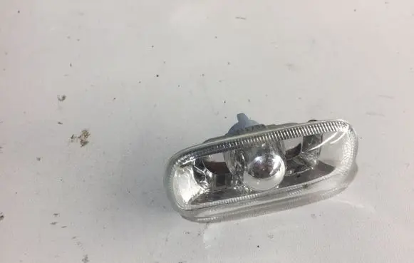 Audi A3 S3 8P Front fender indicator light 8E0949127
