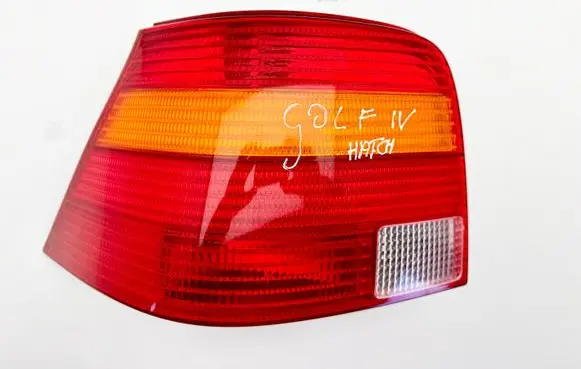 Volkswagen Golf IV Rear/tail lights 1J6945095r