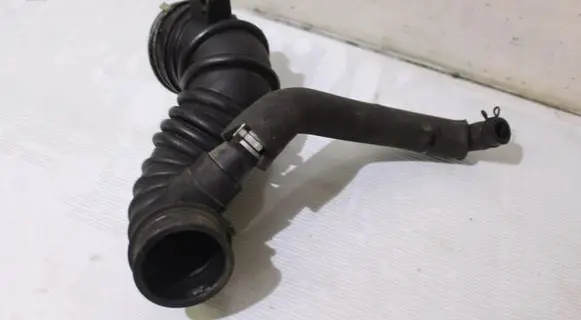 Toyota Corolla E120 E130 Air intake duct part 1788122130