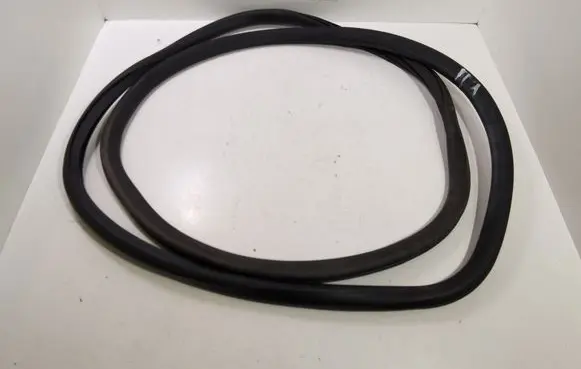 Opel Mokka Front door rubber seal 