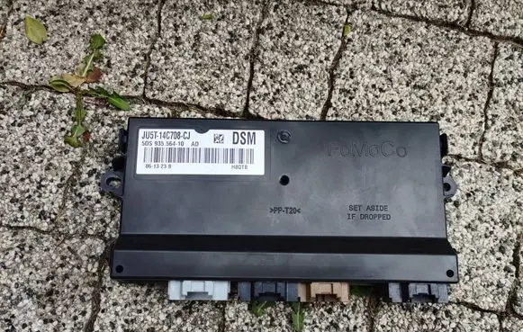 Ford Escape IV Comfort/convenience module JU5T14C708CJ