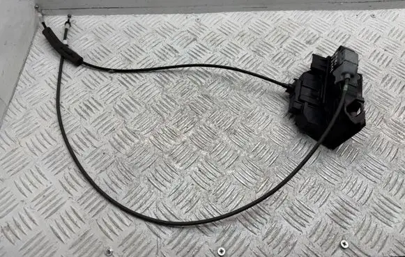 Nissan Juke I F15 Front door lock 80500BA60C