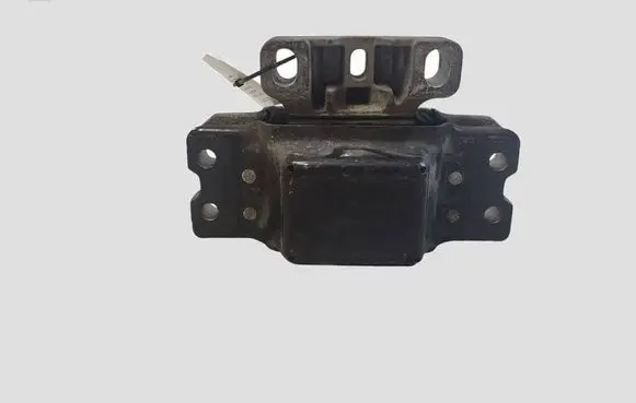 Skoda Octavia Mk2 (1Z) Engine mount bracket 1K0199555