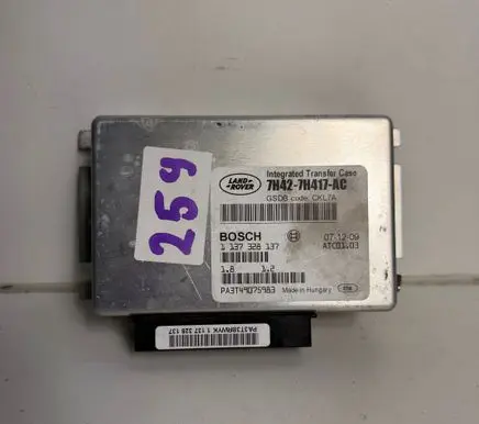 Land Rover Discovery 3 - LR3 Transfer box differential control unit JPF0-7H42-7H417-AC