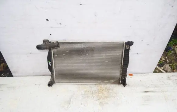 Audi A4 S4 B7 8E 8H Coolant radiator