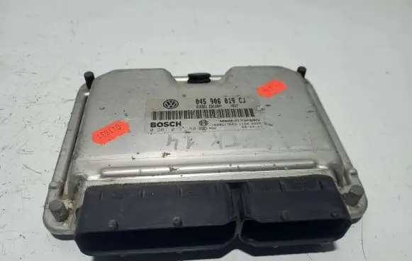 Skoda Praktik (5J8) Engine control unit/module 045906019CJ 1039S17683 0281013180