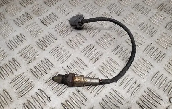 Mercedes-Benz GLA W156 Lambda probe sensor 0075426318 A0075426318