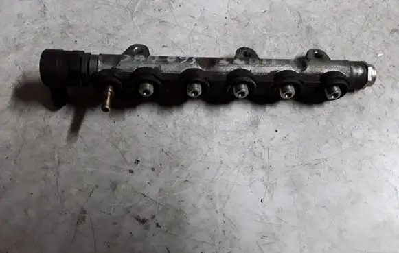 Saab 9-5 Fuel main line pipe 0445214114 H82426550