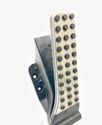 Mercedes-Benz E C207 W207 Accelerator throttle pedal A2043000182