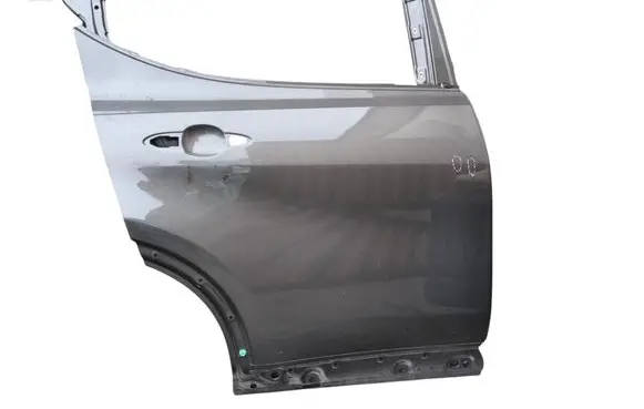 Alfa Romeo Tonale Rear door 20260505HCR1204
