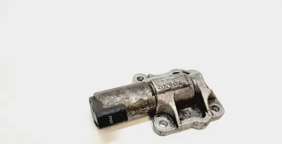 Volvo S60 Camshaft vanos timing valve 8670421