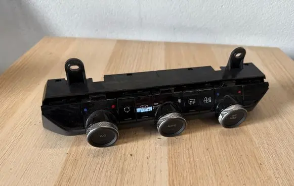 Citroen C4 III e-C4 Climate control unit 9844375880