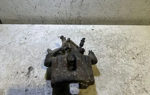Opel Signum Rear brake caliper