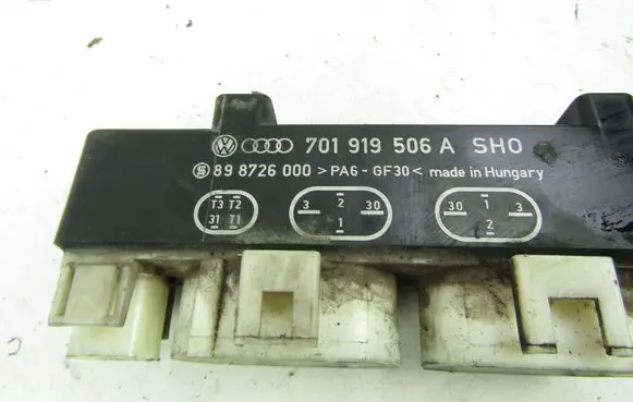 Volkswagen Sharan Fan control module 701919506A