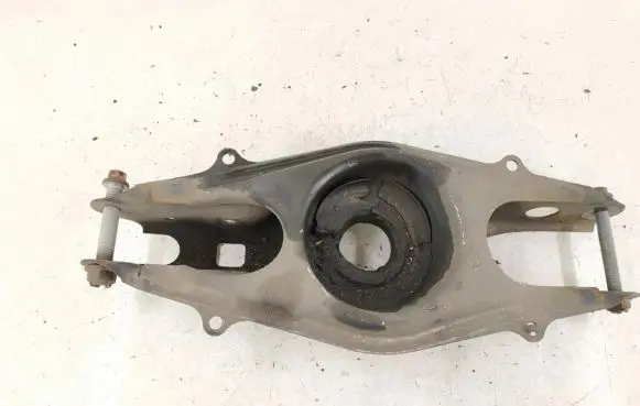 Mercedes-Benz C W204 Rear control arm 2043502006 2043503506