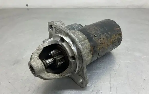 BMW 5 E60 E61 Starter motor 7521123