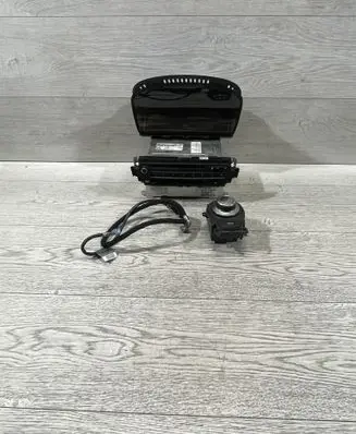 BMW 3 E90 E91 Radio/CD/DVD/GPS head unit 9185536 BA900081145153 10878810