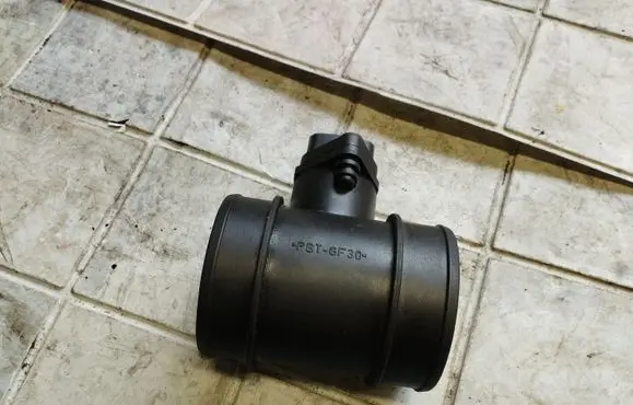 Opel Combo C Mass air flow meter 0281002180