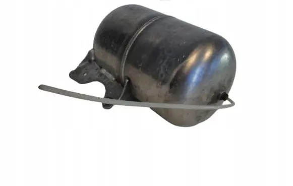 Vacuum air tank