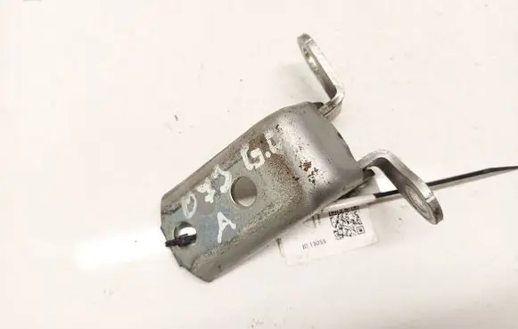 Toyota Avensis T270 Rear door lower hinge 