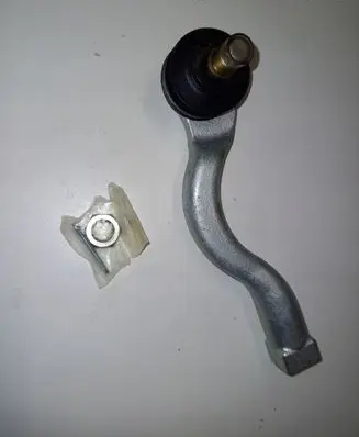 Mitsubishi Pajero Steering tie rod end MR508135