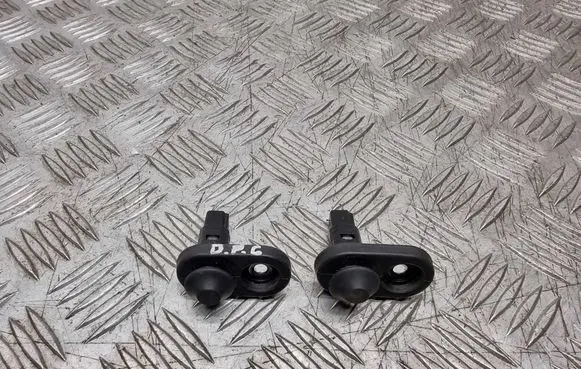 Toyota Avensis T250 Rear door sensor 