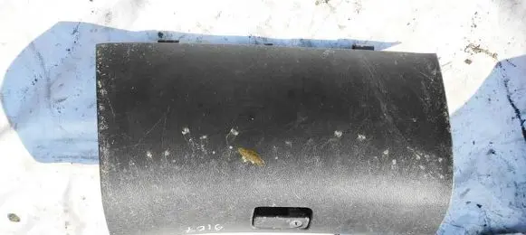 Toyota Avensis T250 Glove box 5555005070 55550-05070