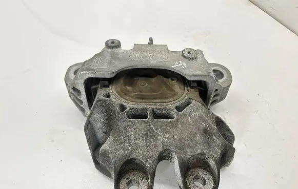Ford Bronco Engine mount bracket 20291 LX617M121LC