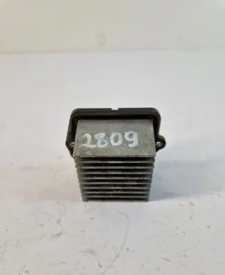 Suzuki Grand Vitara II Heater blower fan relay 