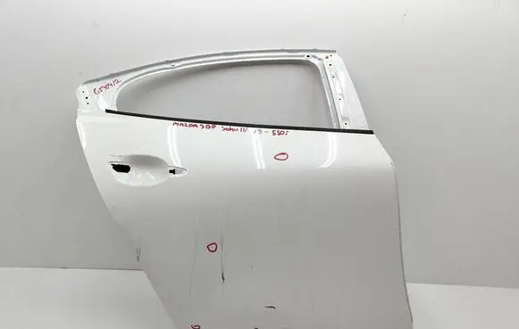 Mazda 3 II Front door 