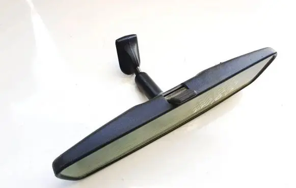 Suzuki Grand Vitara II Rear view mirror (interior) e8011083 a048070
