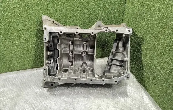 Renault Master III Oil sump 110172951R